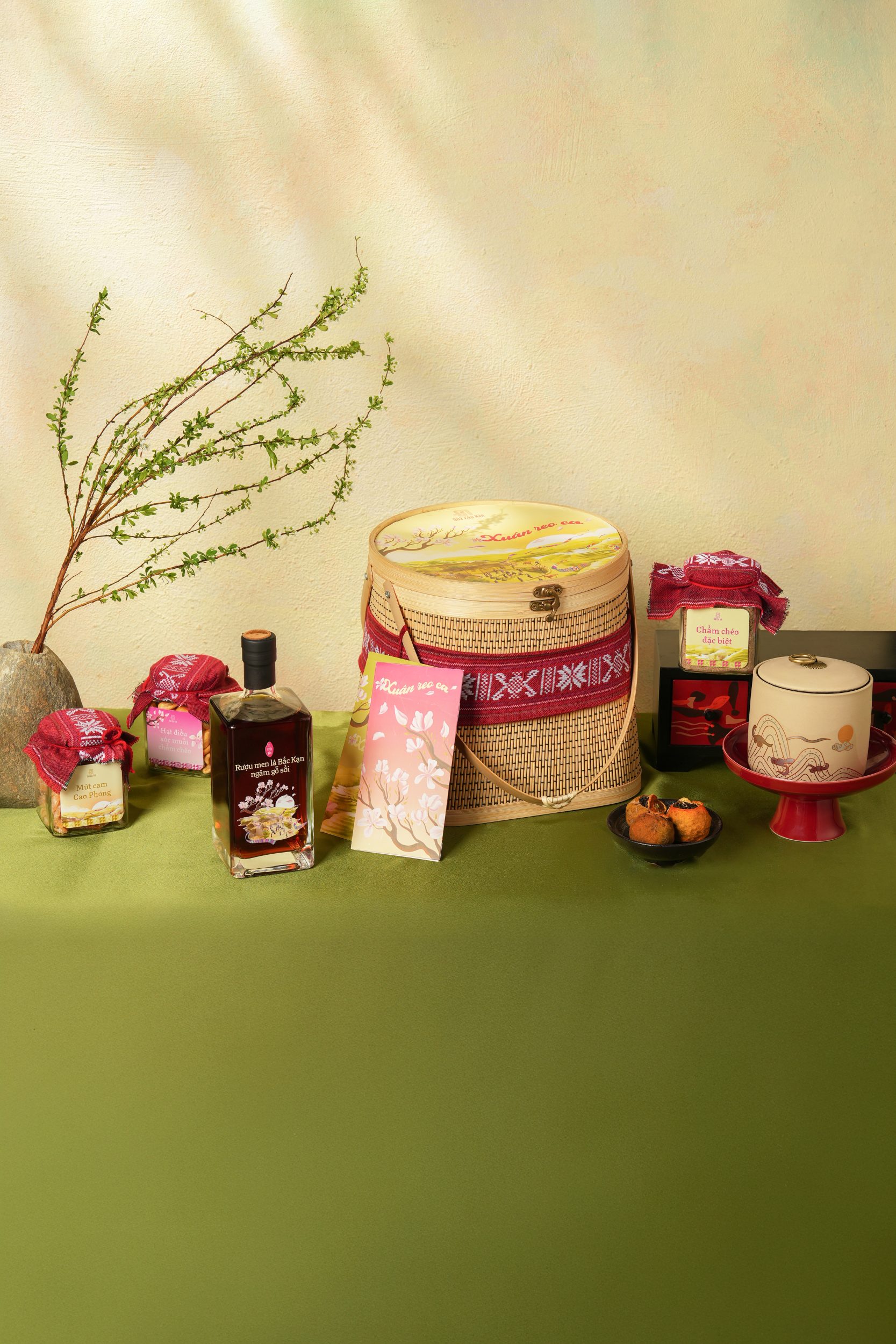 Quà Tết Bản Mơ